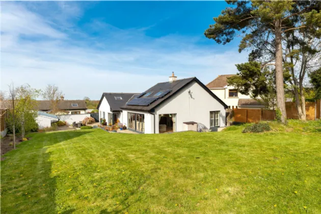 Photo of 18a Glenamuck Cottages, Carrickmines, Dublin 18, D18 E2X9