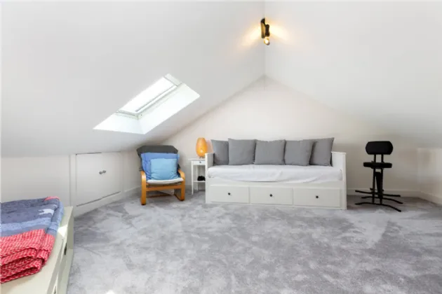 Photo of 18a Glenamuck Cottages, Carrickmines, Dublin 18, D18 E2X9