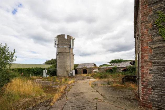 Photo of Marsh Farm Yard, Dublin Road, Mooretown, Dromiskin, Dundalk