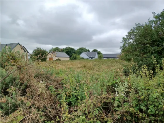 Photo of .32ha / .8ac Site, Brierfield, Moylough, Co. Galway