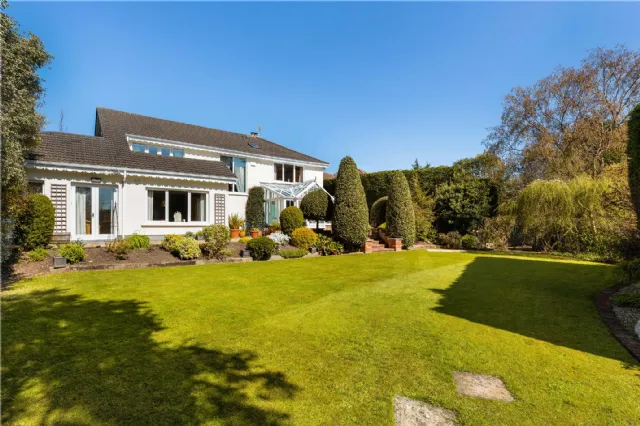 Photo of Inishowen, 7 The Birches, Torquay Road, Foxrock, Dublin 18, D18 R5C0