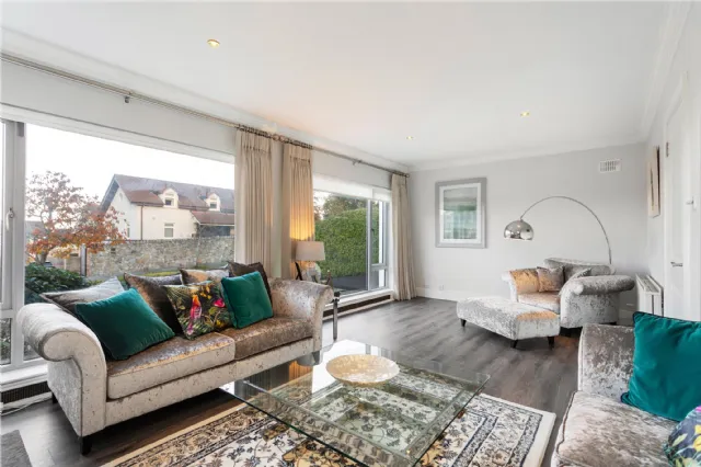 Photo of 3 Kerrymount Rise, Foxrock, Dublin 18, D18 X8CO