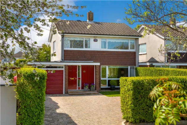 Photo of 46 Ailesbury Grove, Dundrum, Dublin 16, D16 HP40