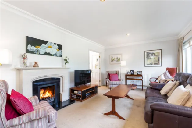 Photo of 46 Ailesbury Grove, Dundrum, Dublin 16, D16 HP40