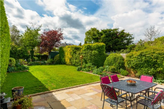 Photo of 46 Ailesbury Grove, Dundrum, Dublin 16, D16 HP40