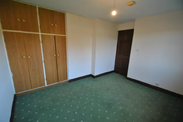 Photo of Montevideo Rd, Roscrea, Co Tipperary, E53 PW67