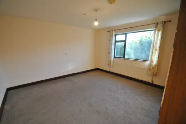 Photo of Montevideo Rd, Roscrea, Co Tipperary, E53 PW67