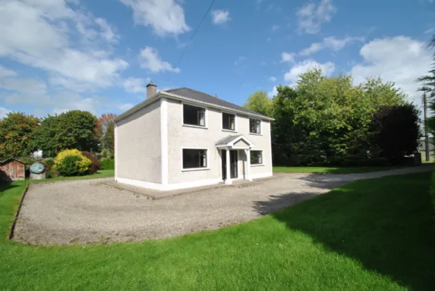 Photo of Montevideo Rd, Roscrea, Co Tipperary, E53 PW67