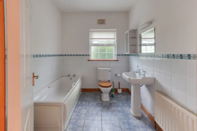 Photo of Chickamauga,, Tinnahinch, Rosenallis, Co. Laois, R32T622