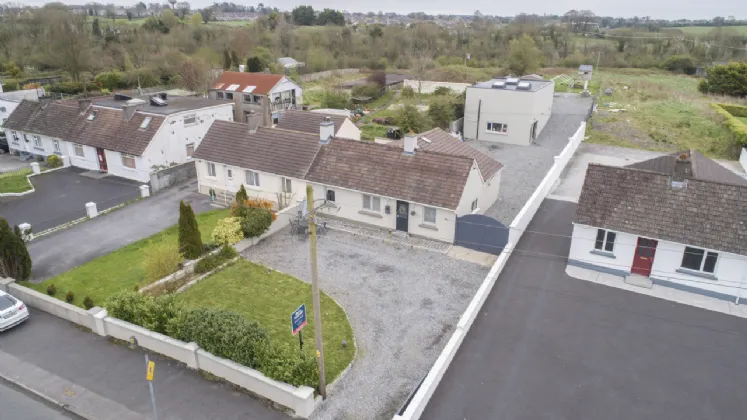 Photo of 16 New Ballinderry, Mullingar, Co. Westmeath, N91 K7W1