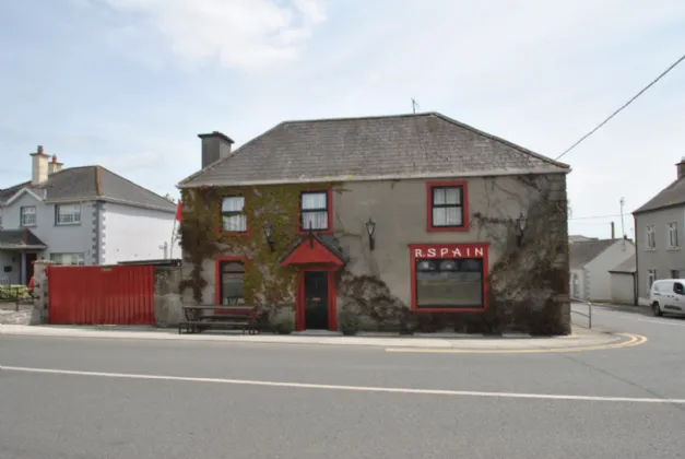 Photo of Spains Public House, Main St, Shinrone, Co Offaly, R42 CX27