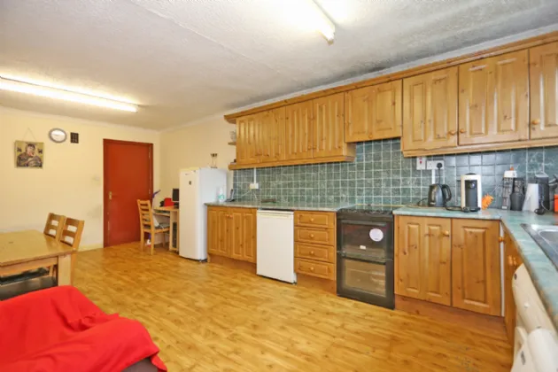 Photo of Church Street, Sixmilebridge, Co Clare, V95 YT50