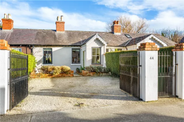 Photo of The Cottage, 44 Brookfield Place, Blackrock, Co. Dublin, A94 T8P6