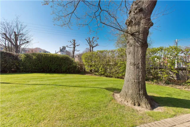 Photo of 1 Cedar Square, Grove Avenue, Blackrock, Co. Dublin