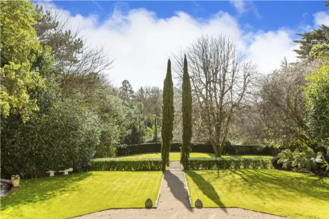 Photo of Innismaan, Queen's Park, Monkstown, Co. Dublin, A94 H4X0