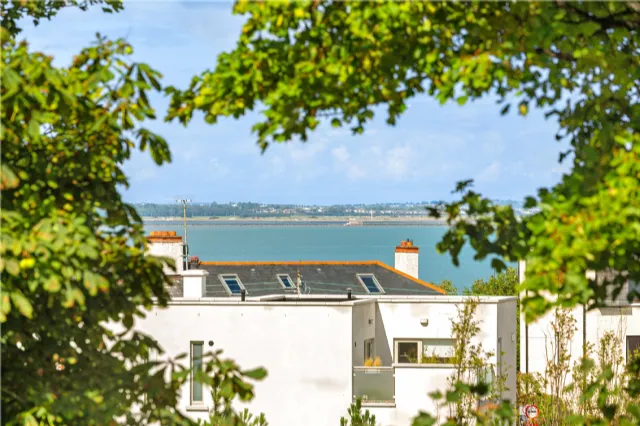 Photo of 18 Monkstown Road, Monkstown, Co. Dublin, A94 E681