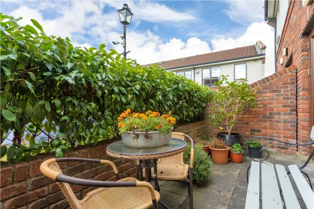 Photo of 48 Merrion Grove, Stillorgan Road, Booterstown, Co. Dublin