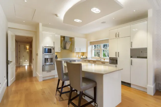 Photo of Apt 4, Simmonscourt Castle, Simmonscourt Road, Ballsbridge, Dublin 4, D04 H2W8