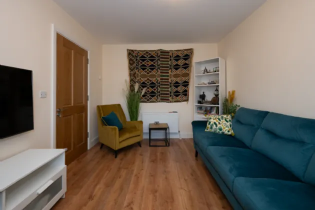 Photo of 15 The Ferns, Classes Lake, Ovens, P31PF76