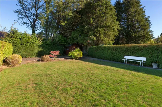 Photo of 33 Thornhill Road, Mount Merrion, Co. Dublin, A94 D9C1