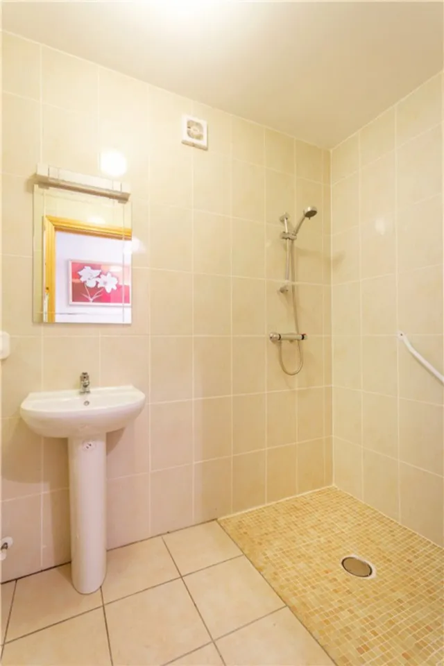 Photo of 70 Temple Road, Blackrock, Co Dublin