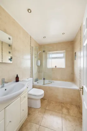 Photo of 43 Rathvale Park, Ayrfield, Dublin 13, D13 R9V2