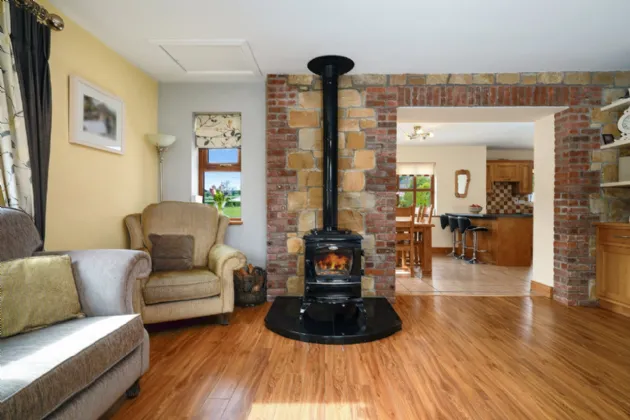 Photo of Drummoney, Virginia, Co.Cavan, A82 PX27