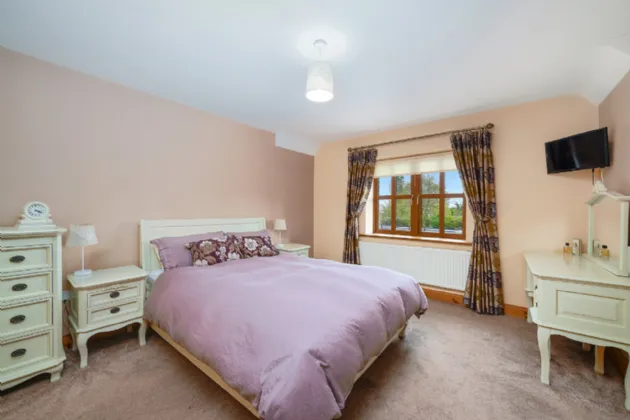 Photo of Drummoney, Virginia, Co.Cavan, A82 PX27