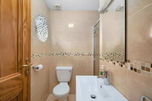 Photo of Drummoney, Virginia, Co.Cavan, A82 PX27