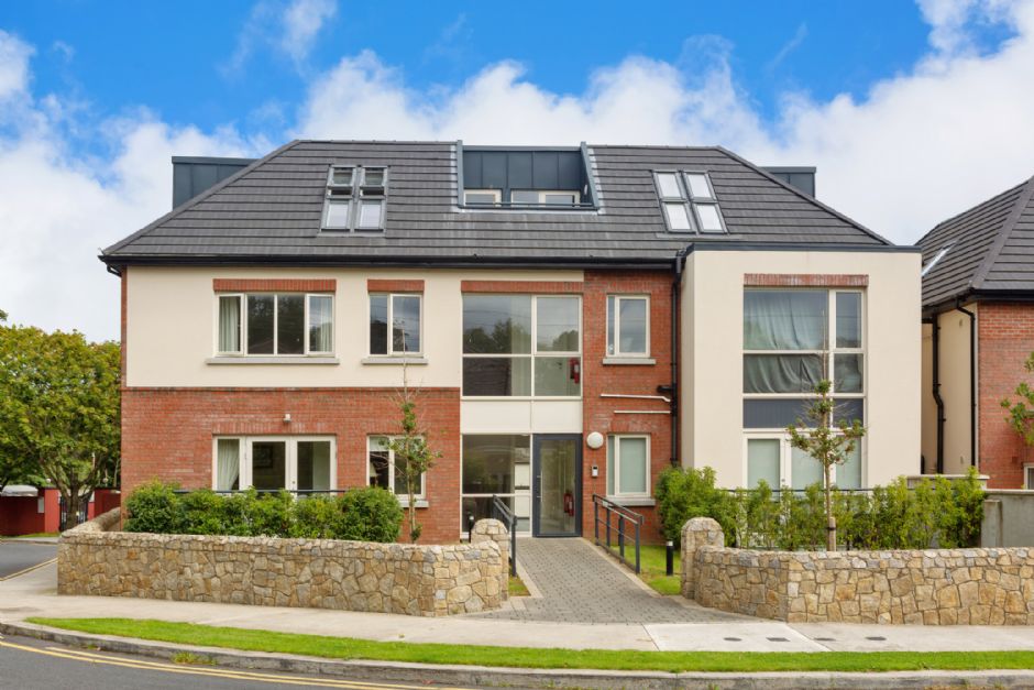 Duplex for Sale in Blackrock 2 Amberley Court, Park Avenue