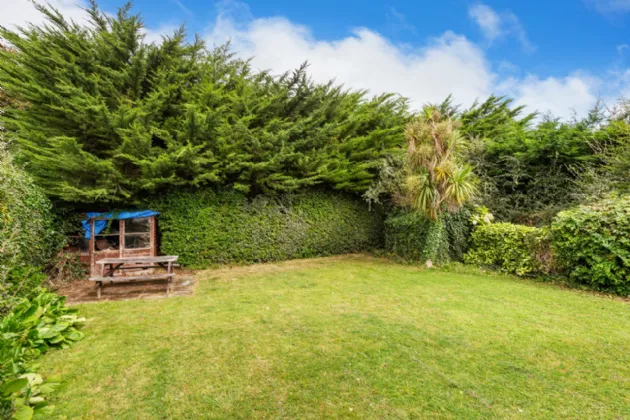 Photo of 6 Joyce Avenue, Foxrock, Dublin 18, D18 K3V7