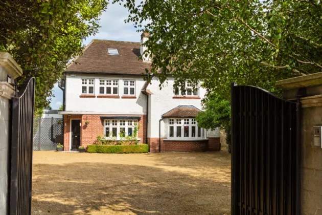 Photo of 142 Merrion Road, Ballsbridge, Dublin 4, D04 H6W4