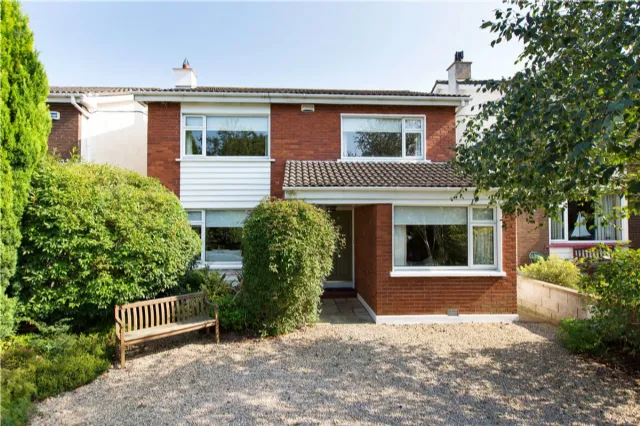 Photo of 8 Lindenvale, Proby Square, Blackrock, Co. Dublin