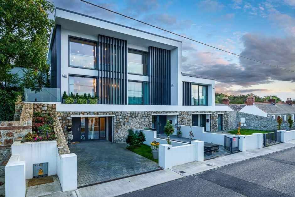 House for Sale in Dalkey 3 Redan Cliff, Ardbrugh Road Sherry FitzGerald