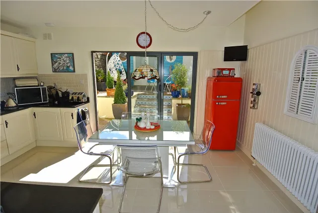 Photo of 2 Pembroke Cottages, Booterstown, Co. Dublin