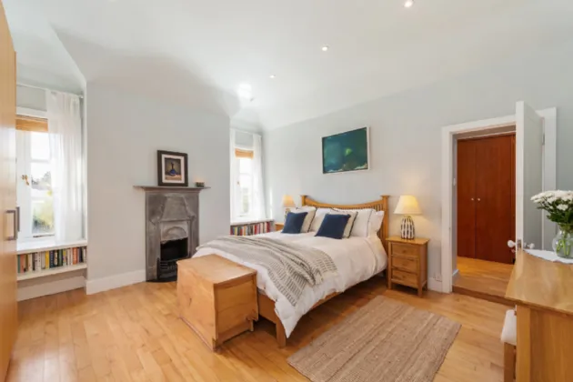 Photo of 35 Booterstown Avenue, Booterstown, Co. Dublin, A94 X2P9