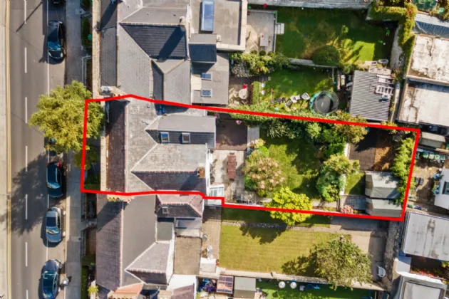 Photo of 35 Booterstown Avenue, Booterstown, Co. Dublin, A94 X2P9