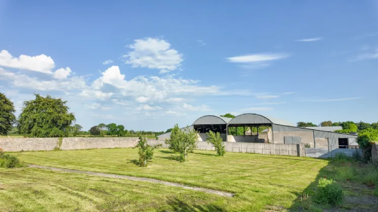 Photo of Woodville House On C. 38 Acres, Woodville, Templemore, Co. Tipperary, E41 CA40