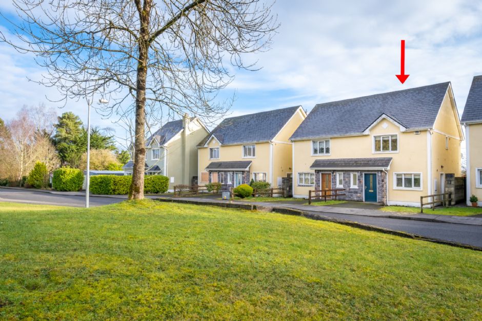 House for Sale in Portumna 7 Radharc na Coille, St Joseph's Road