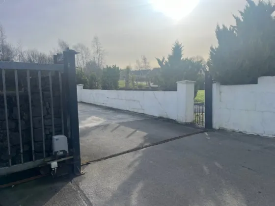 Photo of Garage / Commercial Sheds and Yardr, Drumquin, Ennis, Co Clare, V95 YT68