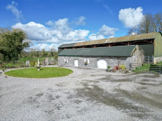 Photo of King's River Lodge On 12.3 Acres, Modeshill, Mullinahone, Co. Tipperary, E41 K582