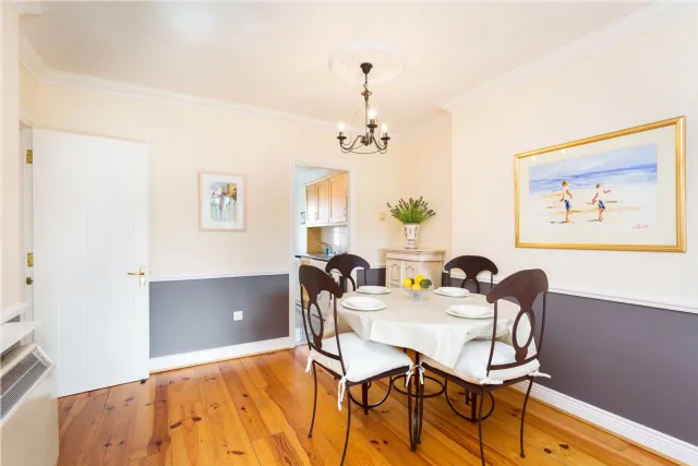 Photo of 213 Galloping Green, Blackrock, Co. Dublin