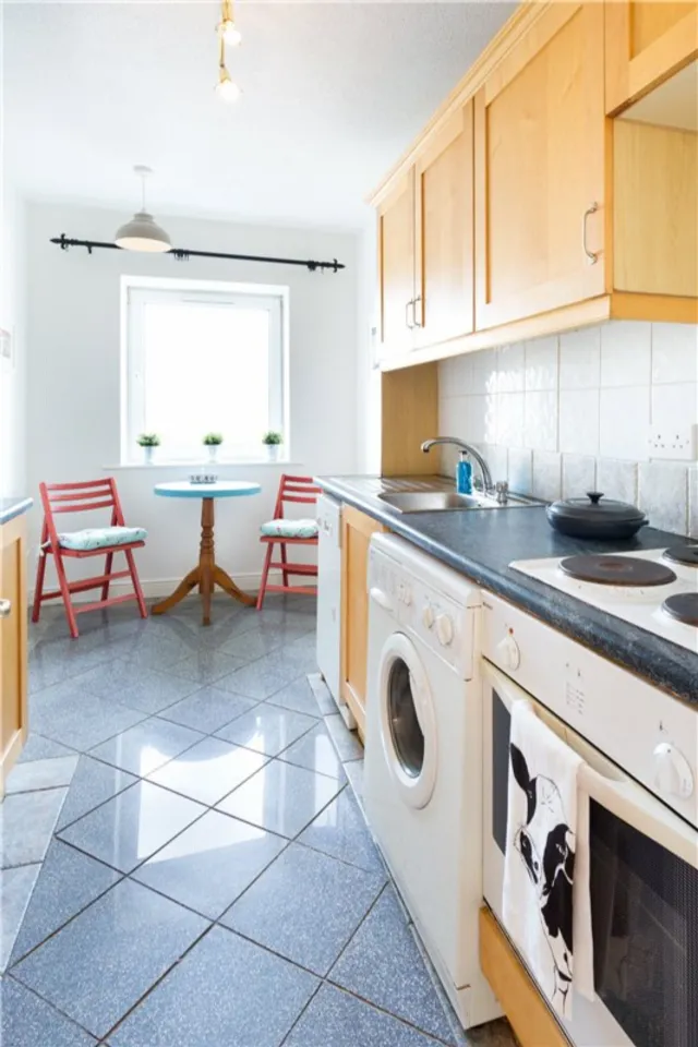 Photo of 213 Galloping Green, Blackrock, Co. Dublin