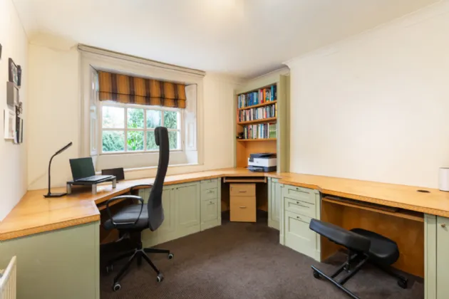 Photo of Strand Lodge, 5 Strand Road, Sandymount, Dublin 4, D04 X461