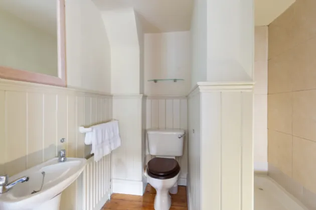 Photo of Strand Lodge, 5 Strand Road, Sandymount, Dublin 4, D04 X461