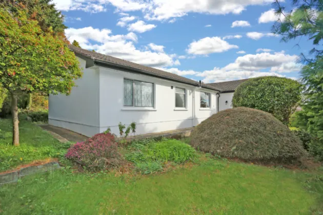 Photo of 7 Tullyvarraga Hill, Shannon, Co. Clare, V14CP28