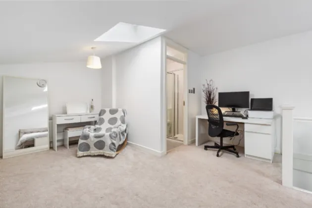 Photo of 11 Denewood, Beechpark Avenue, Castleknock, Dublin 15, D15 EY91