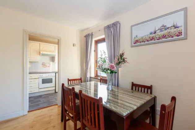 Photo of 4 Grace Park Hall, Drumcondra, Dublin 9, D09 YN79