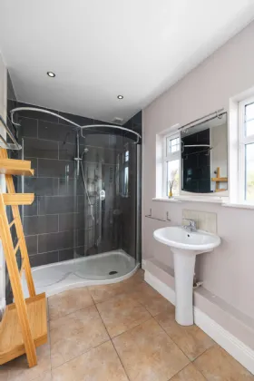 Photo of 27 Oulton Road, Clontarf, Dublin 3, D03 HF78