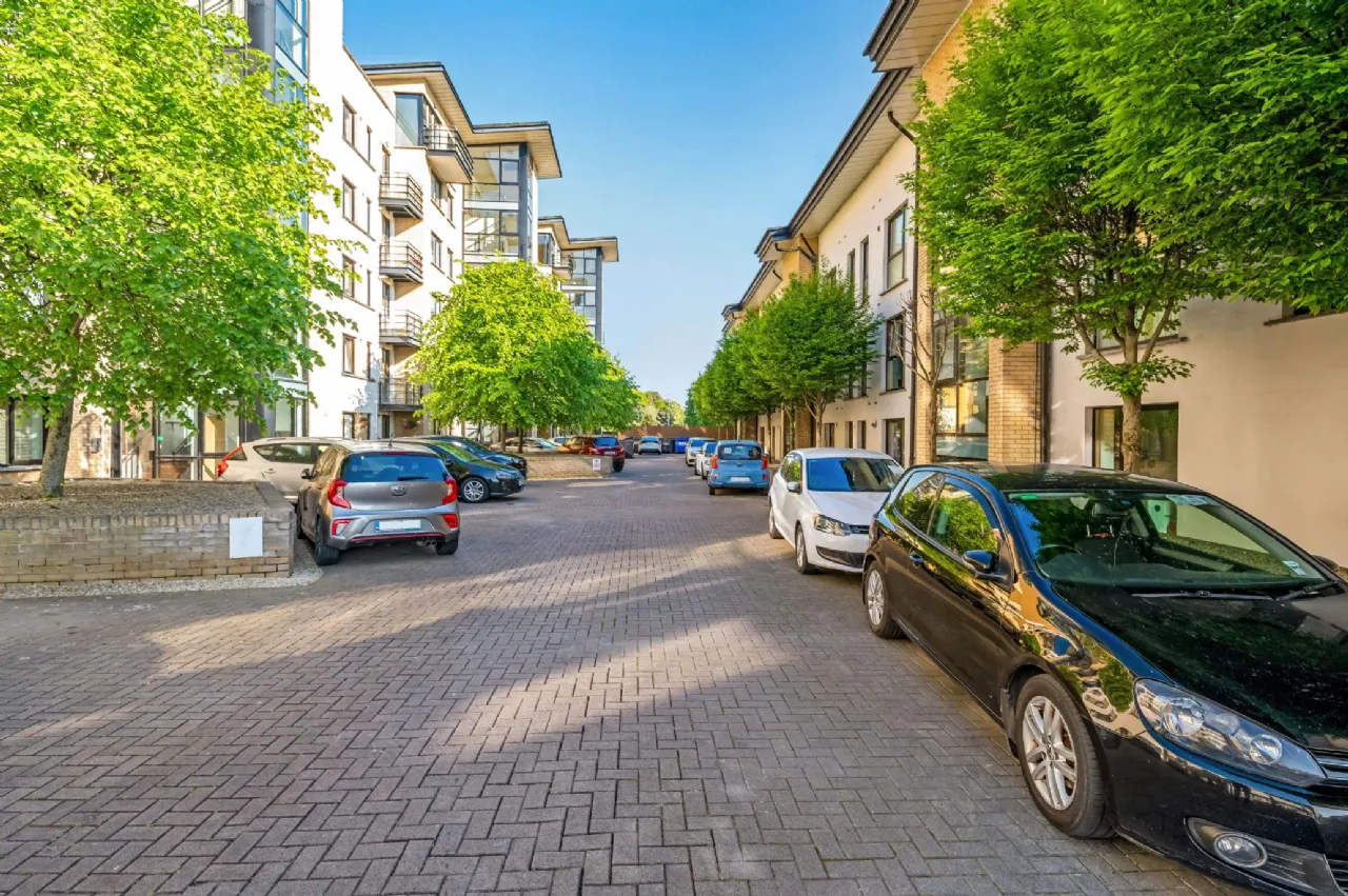 Photo of 1 Academy Square, Academy Street, Navan, Co Meath, C15 H394